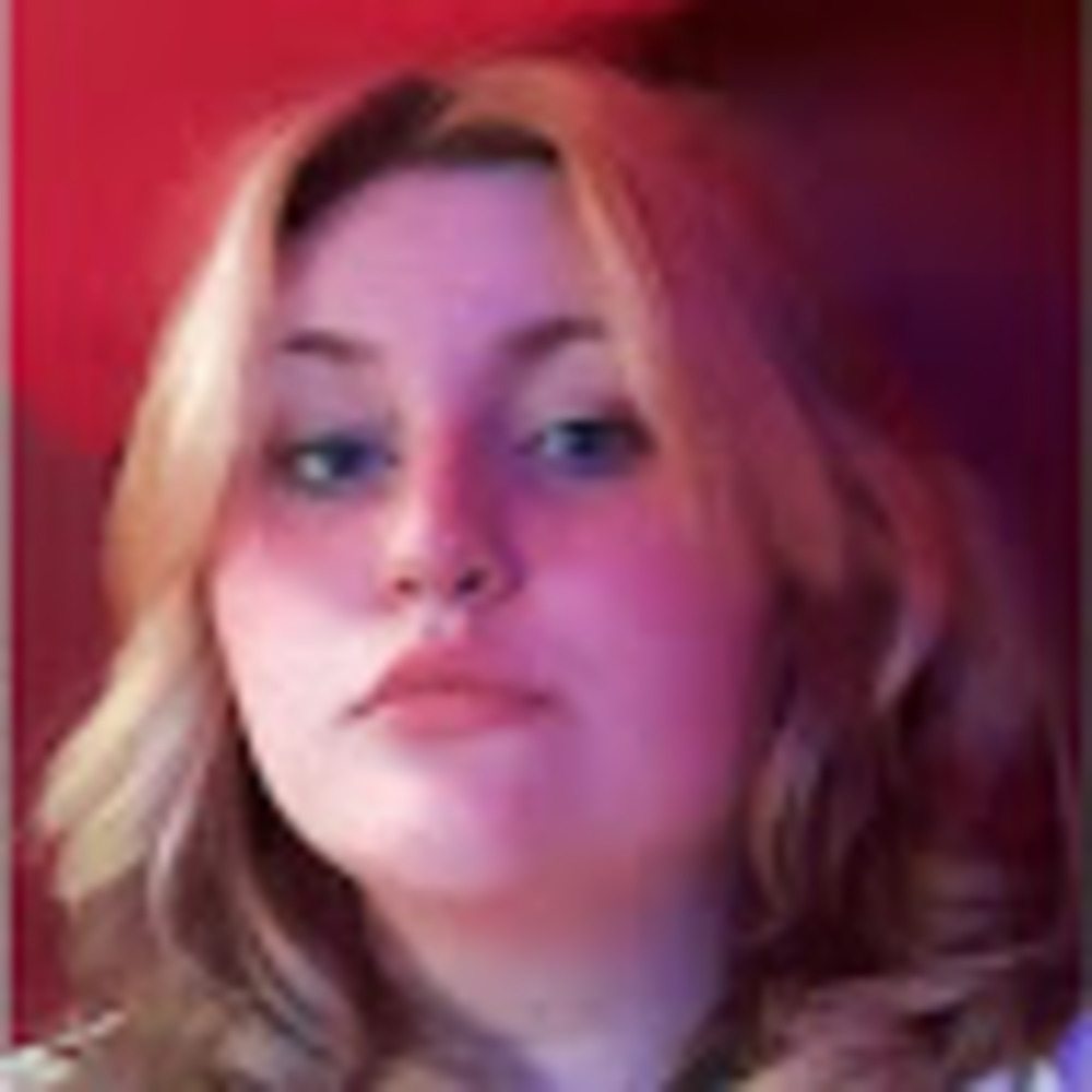 Meet your Posher, Ava blue